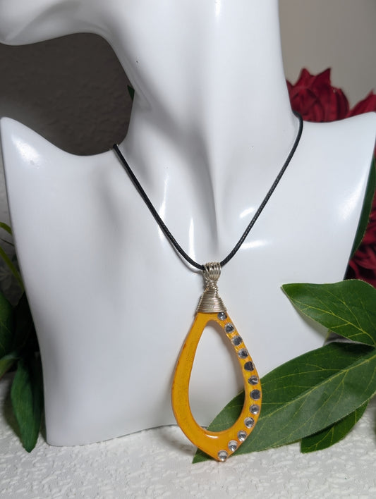Golden Aura Necklace